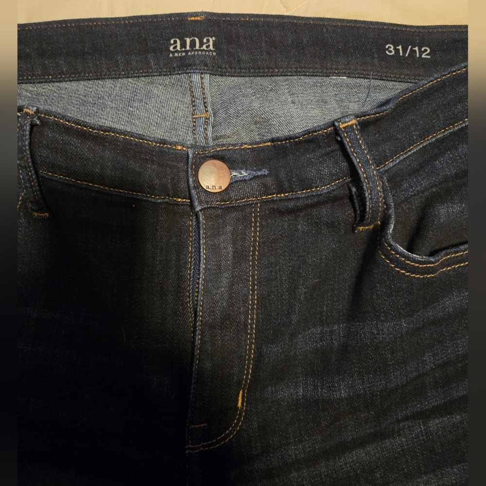 a.n.a A New Approach Womens's Deep Indigo Jeans 31 Waist 311/2 Inseam